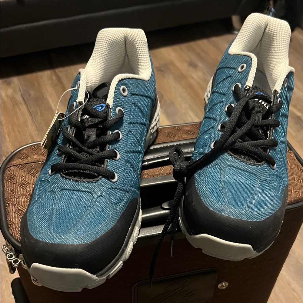 Nautilus Teal and Black Men's Sneakers